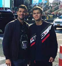 Alman efsane futbolcu michael ballack'ın 18 yaşındaki oğlu emilio, geçirdiği bisiklet kazası sonucu hayatını kaybetti. Vtoke2uiwynsim