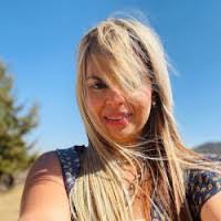 Leticia Islas's Instagram, Twitter & Facebook