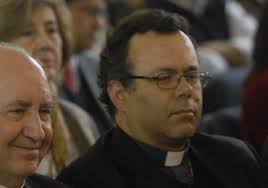 Acusan al obispo Arteaga: trató de acallar a las víctimas de Karadima y no  responde por los dineros