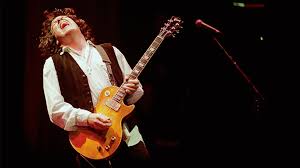 I should have left that to eric clapton. How Gary Moore Came To Own Peter Green S Iconic Les Paul Greeny Guitar World