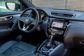 Nissan qashqai'nin gelişmiş teknolojisini, kusursuz tasarımını ve fiyatlarını keşfet ve qashqai'nin benzersiz sürüş deneyimi için test sürüşü randevusu al. Nissan Qashqai 2017 Generation J11 Facelift