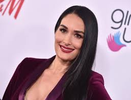 Sportsstjerne Nikki Bella åbner op om hård ungdom: Blev voldtaget flere  gange