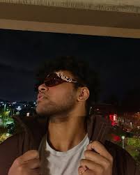 Sean Moffitt (@seannny_boiii) • Instagram photos and videos