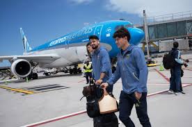 Seleção da Argentina chega aos EUA para a Copa do Mundo