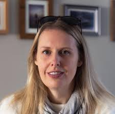 Rebecca Dowell's Instagram, Twitter & Facebook