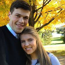 Kelly Everly's Instagram, Twitter & Facebook