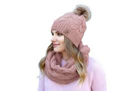 Stylish And Trendy Hat And Scarf Set For Women This Trendy Pom Beanie And Infinity Scarf Matching Set Is Pe Beanie Hats For Women Scarf Set Winter Knit Hats