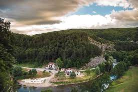 Anunturi case de vanzare bihor. Home Pensiunea Gradia Suncuius