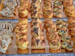 Avec nos recettes faciles et rapides, préparer un dessert n'a jamais été aussi simple ! Plateau De Petits Fours Sales Recette Par Sarah