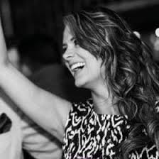 Lorena Galarza (loreingalarza)