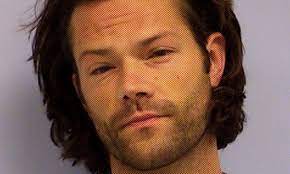 Evelyn marsh was a woman who, along with malcolm sloan, plotted to kill her husband, hiring james hurley in order to frame him for the murder. Supernatural S Jared Padalecki Arrested After Accused Of Hitting 2 People In Austin Daily Mail Online