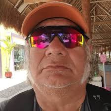 Feel like I could listen to that all day. Race shops are always home. The  best sound.