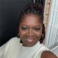 Deandra Robinson's Instagram, Twitter & Facebook