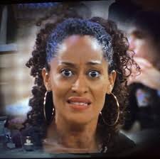 Extrañan cuando Joan le hablaba a la cámara en los primeros episodios?? :  r/GirlfriendsTVshow