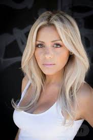 Guzel Kizlar 230 Beautifulgirl Handsome Beautifulpictures Guzel Kizlar Sari Balyaj Sac Renkleri Balyaj