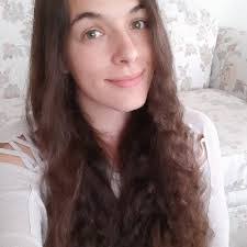 Amanda Dodge's Instagram, Twitter & Facebook