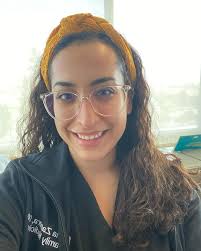 ✨RESIDENT SPOTLIGHT✨ In celebration of National Women Physicians Day, we  present another member of our intern crew: Dr. Alma Zamora! She is  intelligent, highly capable, AND a great time💕 Swipe for a