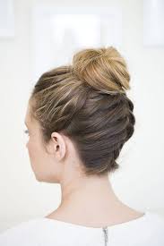 1001 Inspirierende Ideen Fur Einfache Flechtfrisuren Zum Selbermachen Flechtfrisuren Geflochtene Frisuren Mittellange Haare Frisuren Einfach