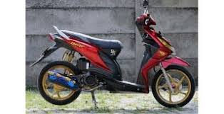 2 Modifikasi Motor Beat Karbu Warna Merah Di 2020 Motor Lowrider Warna