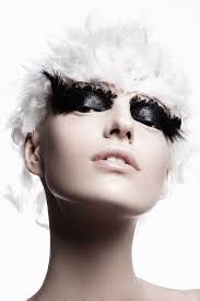 Pin By Chelle Belle On Make Me A Bird So I Can Fly Far Far Away Natalie Portman Black Swan White Aesthetic Art