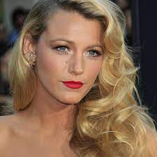 Have a strong and evergreen charm. Old Hollywood Curls A Glamorous Hairstyle For The Holidays More