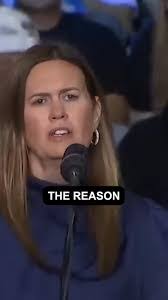 Sandra Arrowsmith's Instagram, Twitter & Facebook