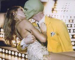 That movie came out at the right time for pubescent me.she made lifelong fan that year. Jim Carrey And Cameron Diaz In The Mask Kissing 8x10 Promotional Photograph At Amazon S Entertainment Collectibles Store