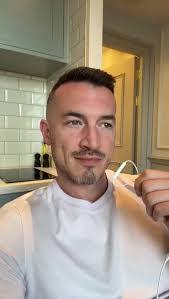 Derek Shade's Instagram, Twitter & Facebook