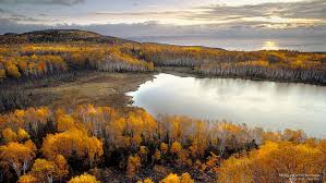 Minnesota lake is a city in blue earth and faribault counties in the state of minnesota. Hd Wallpaper Raven Lake In Fall Minnesota Wallpaper Flare