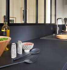 Plan De Travail Original Qui Fait La Difference En Cuisine Amenagement Cuisine Design De Salle A Manger Decoration Maison
