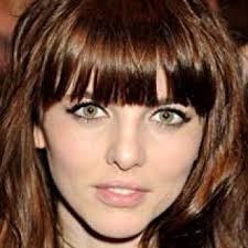 Kitty Winter (played by Ophelia Lovibond) outfits