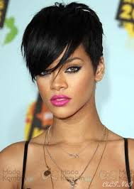 Rihanna Sac Modelleri Moda Kombin Rihanna Sac Sac Kesimi