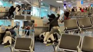 Playas idílicas, colores vibrantes, arquitectura art decó, enclaves con inflexión cubana, abundante vida nocturna, resulta que miami es mucho más que una. Golpes Patadas Y Empujones Siete Personas Desataron Caos En El Aeropuerto De Miami Infobae