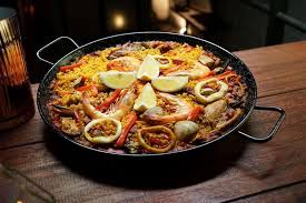 Redecouvrez Avec Nous La Recette Paella Espagnole Traditionnelle Paella Recette Idee Recette Recette