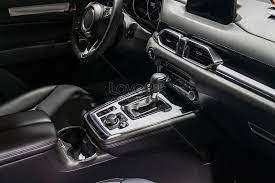 Interior kereta adalah tempat di mana pemandu dan penumpang patut berasa selesa. Bahagian Dalam Kereta Baru Gambar Unduh Gratis Imej 501643154 Format Jpg My Lovepik Com
