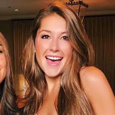 colette (@cacciatorecole)