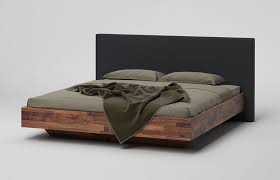 Schwebebett b35 aus nussbaum massivholz: B35 Pk Bett Nussbaum Massiv Schwebebett Mit Polsterkopfteil Von Frohraum Schwebebett Schwebendes Bett Haus Deko