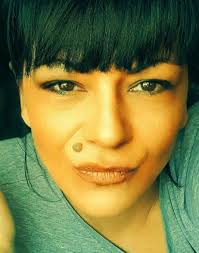 Nightfam! This story will move your heart... For 62 years, Bart Hickey  fixed cars he could never drive. As a blind auto mechanic from Chicago, he  learned every engine part by touch