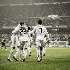 Le plus grand catalogue de films gratuits du web. Real Madrid Wallpaper For Iphone Viral Wallpapers Real Madrid Wallpapers Madrid Wallpaper Real Madrid
