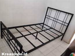 Desain tempat tidur minimalis 1. 7 Model Ranjang Besi Lengkap Mulai Minimalis Modern Dan Bergaya Klasik