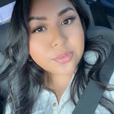 Araceli Martin's Instagram, Twitter & Facebook