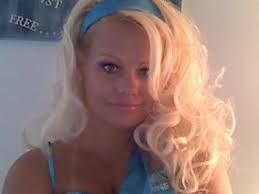 Leslie Hebert's Instagram, Twitter & Facebook