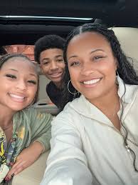 SO YESTERDAY MY DAUGHTER MADE ME SO PROUD SHE MADE THE PRINCIPAL HONOR ROLL  KEEP UP THE GOOD WORK BABY GIRL YOU CAN DO ANYTHING YOU PUT YOUR MIND TO I  LOVE