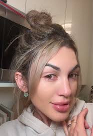 I love how easy to use & convenient this machine is. The sleek black s...