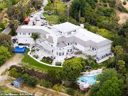 Kim kardashian shows her house, a very unique sink, her bedroom tv, retractable into the floor, a private airplane etc. Youtube Star Jake Paul Puts His Calabasas Mansion On The Market For 7 Million Daily Mail Online