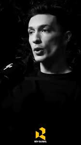 🚀 Most people walk around with no goals and no ambition. They don't know  where they're going, like a ship with no destination. If you don't know  where you're going, you'll never get there. 🎯, Once you ...