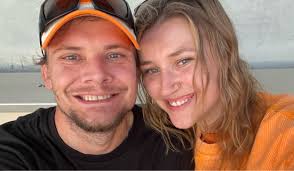 Mekenzie Thomas and Shawn Sellers' Wedding Website