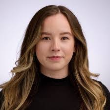 Natalia Owen's Instagram, Twitter & Facebook