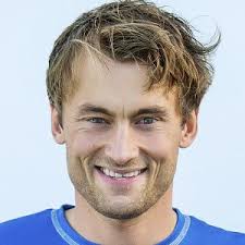 Under fjorårets sesong var petter northug programleder sammen med svan, men nå er det altså klart at bjørgen tar over stafettpinnen. Petter Northug Net Worth