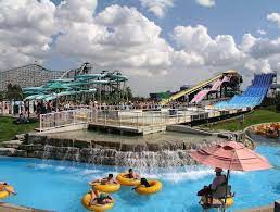 Open daily from 10am to 8pm, this amusement park has something that everyone will enjoy. Pin By Kayla Brayley On Canada Canadas Wonderland Toronto City Vacation Destinations